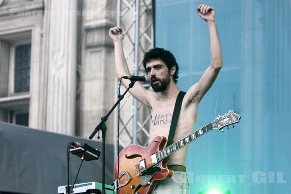 BOOGERS - 2010-08-13 - PARIS - Parvis de l'Hotel de Ville - 